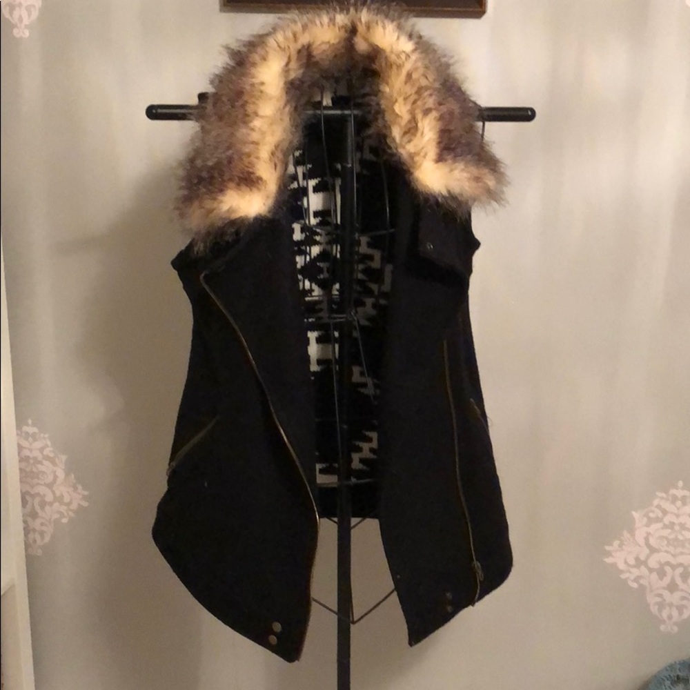Thread & Supply Vest
